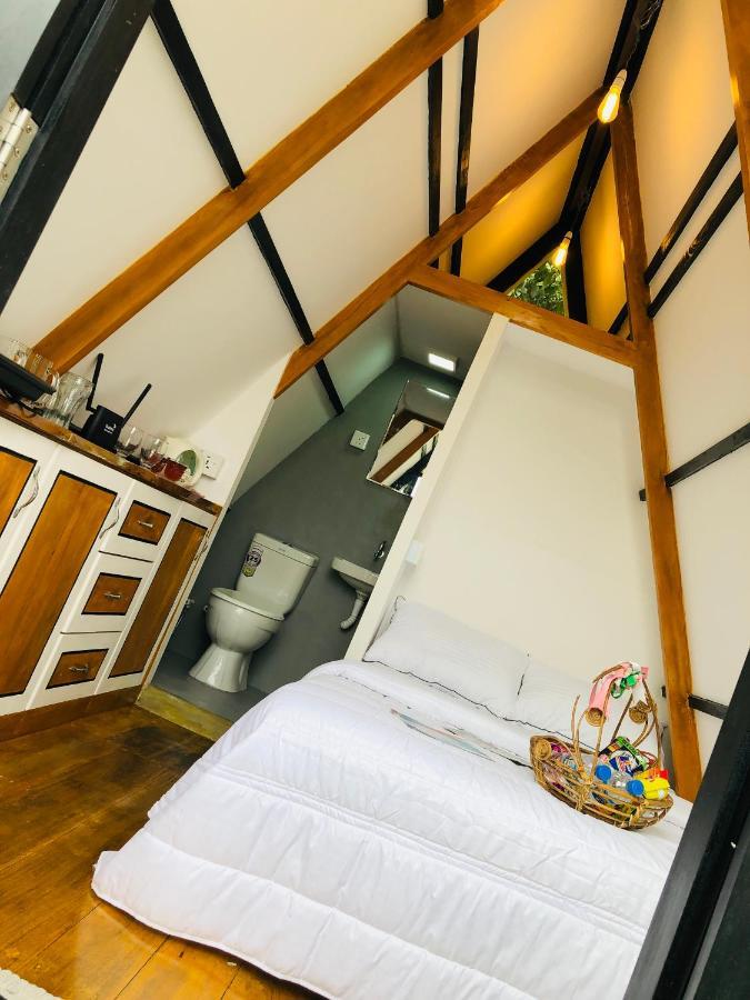 The We2 "Wildwood Elegance Escape" Bed & Breakfast Induruwa Exterior photo